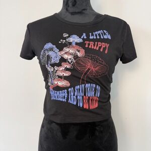 Birch and Stone Graphic Baby Tee Womens M A Little Trippy Mushrooms Crop T Shirt